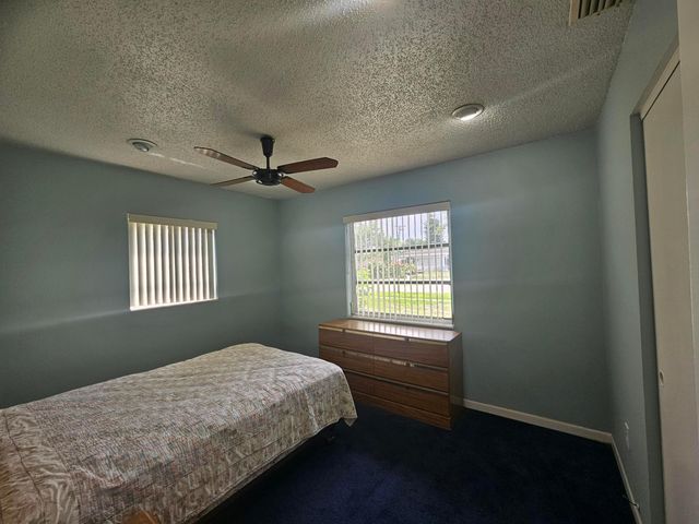5531 S 37th Street, Greenacres, FL 33463