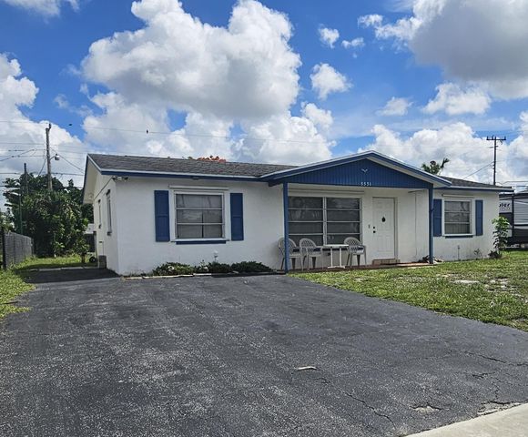 5531 S 37th Street, Greenacres, FL 33463