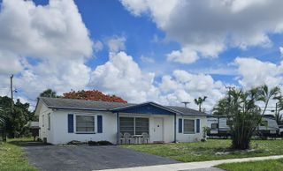 5531 S 37th Street, Greenacres, FL 33463