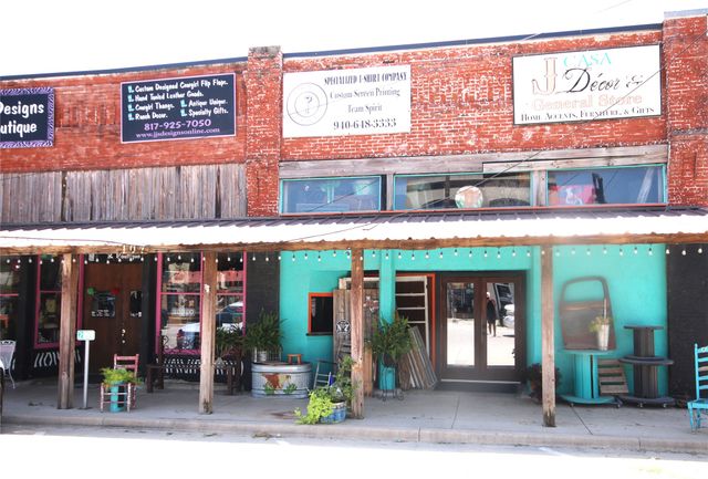 523 W 4th Street, Justin, TX 76247