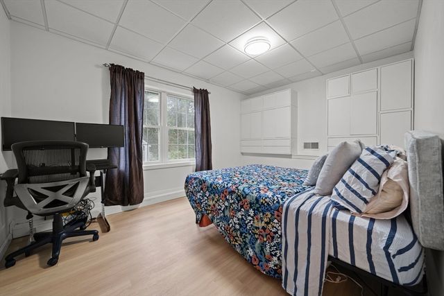 6 Fairlawn, Burlington, MA 01803