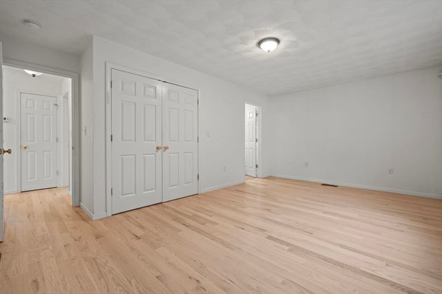 6 Fairlawn, Burlington, MA 01803