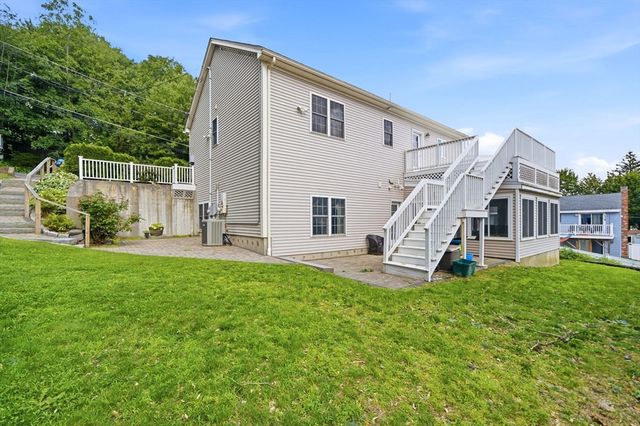 6 Fairlawn, Burlington, MA 01803