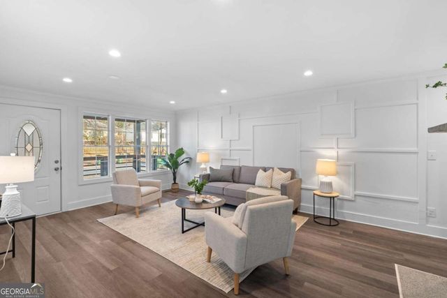 170 Stanhope Circle NW, Atlanta, GA 30314