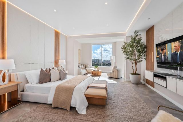 220 SE Mizner Boulevard Ph-24, Boca Raton, FL 33432