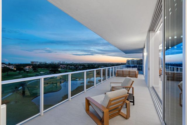 220 SE Mizner Boulevard Ph-24, Boca Raton, FL 33432