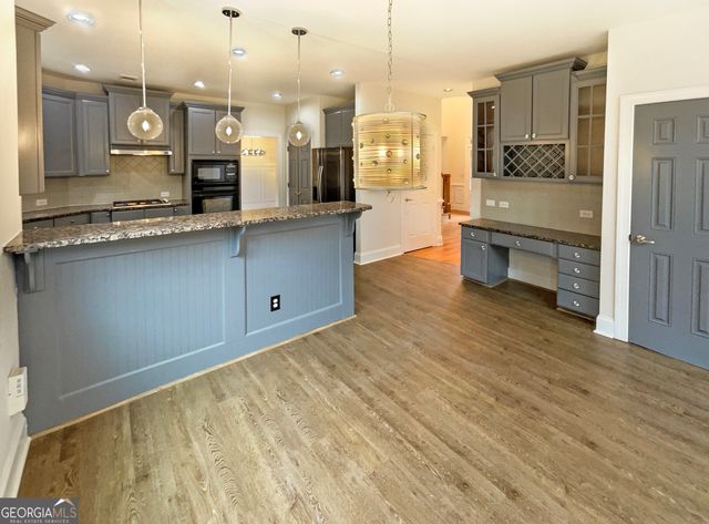 6508 Terraglen Way, Locust Grove, GA 30248