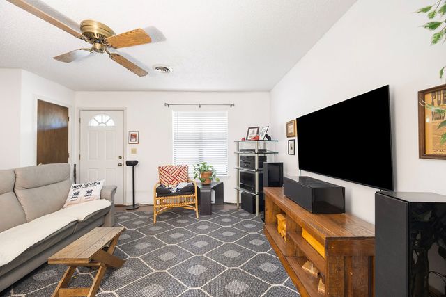 2816 Susan Carol Lane, Fayetteville, AR 72703