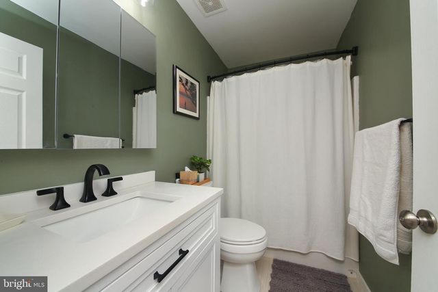 133 FAIRWAY DR, Trappe, PA 19426