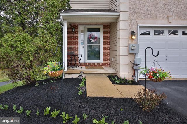 133 FAIRWAY DR, Trappe, PA 19426