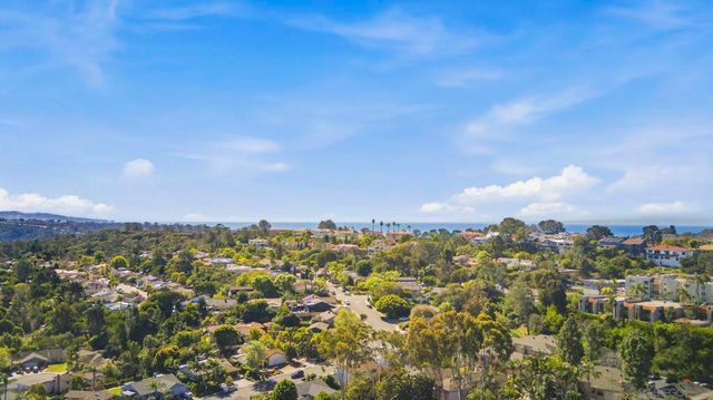13788 Ruette Le Parc D, Del Mar, CA 92014