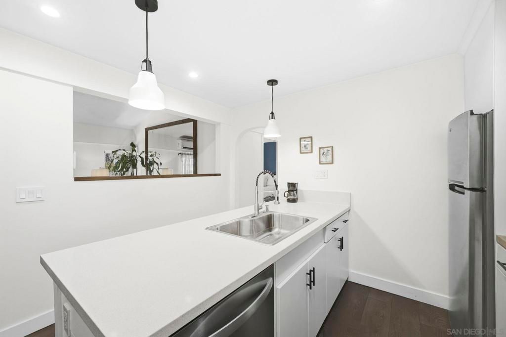 Image 20 of property listing at 13788 Ruette Le Parc D, Del Mar, CA 92014
