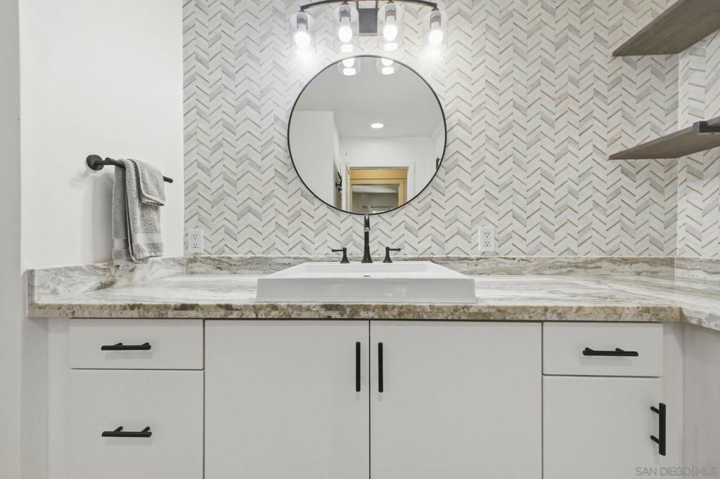 Image 32 of property listing at 13788 Ruette Le Parc D, Del Mar, CA 92014