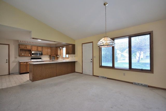2844 Apache PASS, Waukesha, WI 53188