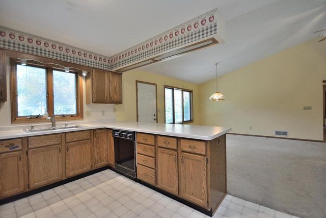 2844 Apache PASS, Waukesha, WI 53188