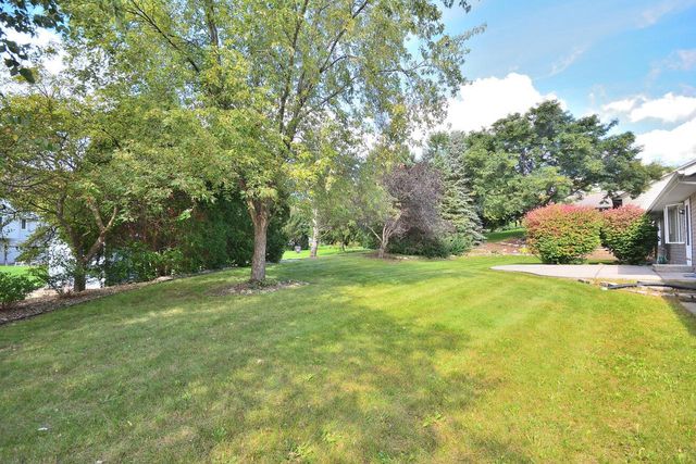 2844 Apache PASS, Waukesha, WI 53188