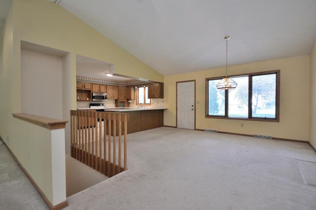 2844 Apache PASS, Waukesha, WI 53188