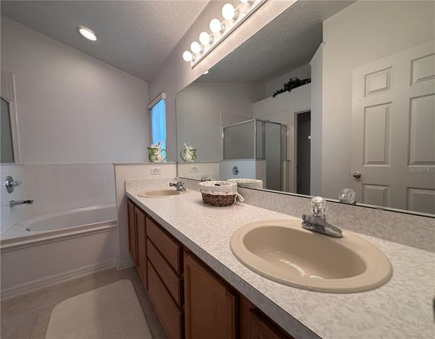 515 WHITTIER STREET, Davenport, FL 33896