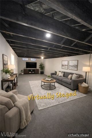 6660 State Road, Parma, OH 44134