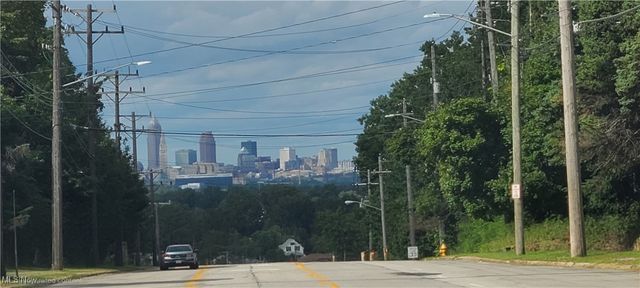 6660 State Road, Parma, OH 44134