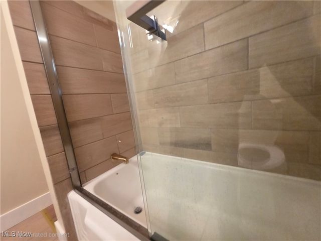 6660 State Road, Parma, OH 44134