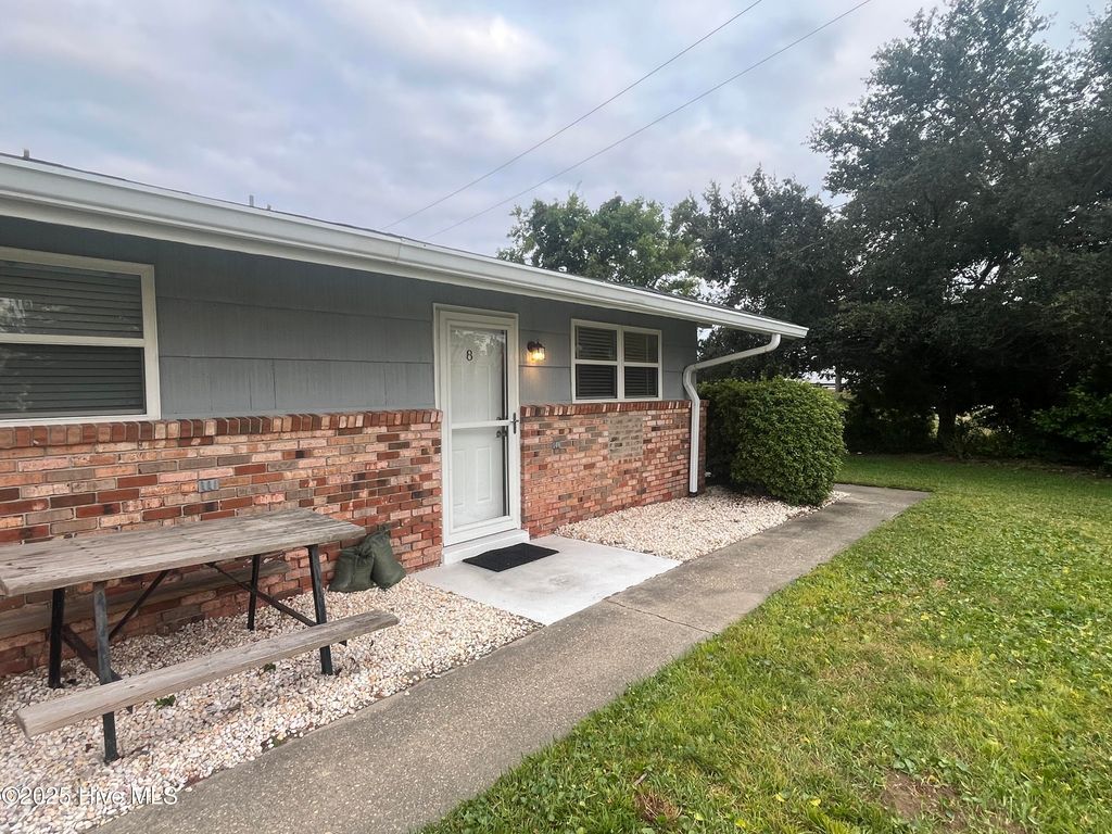 109 Cedar Lane 8, Cedar Point, NC 28584