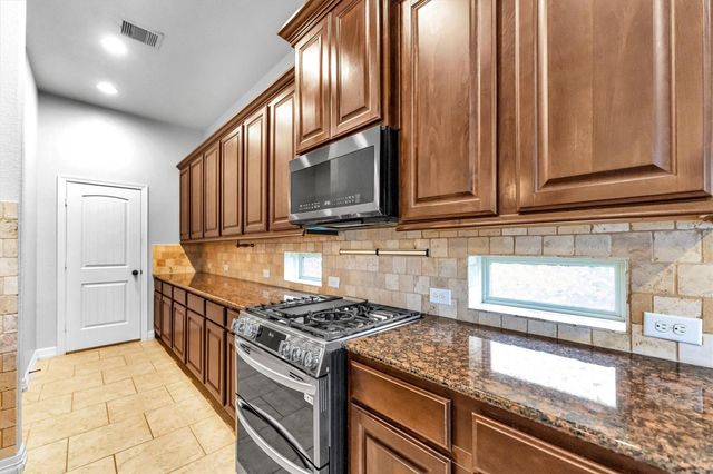 255 New Harmony Trail, Spring, TX 77389
