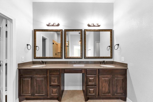255 New Harmony Trail, Spring, TX 77389