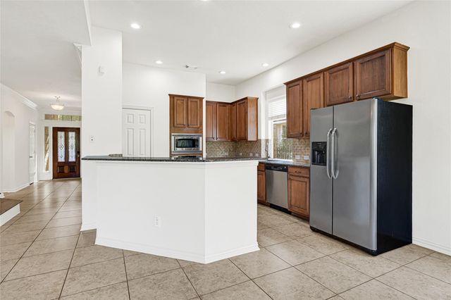 74 E Arbor Camp Circle, The Woodlands, TX 77389