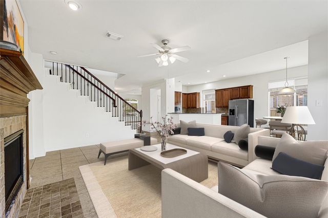 74 E Arbor Camp Circle, The Woodlands, TX 77389