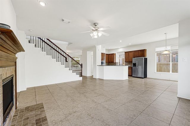 74 E Arbor Camp Circle, The Woodlands, TX 77389