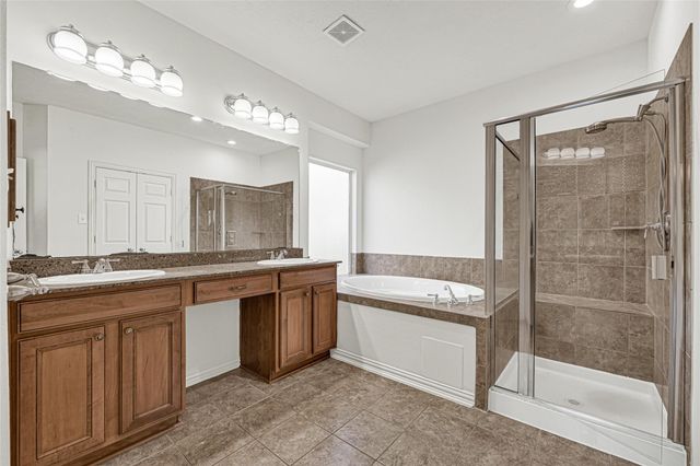 74 E Arbor Camp Circle, The Woodlands, TX 77389