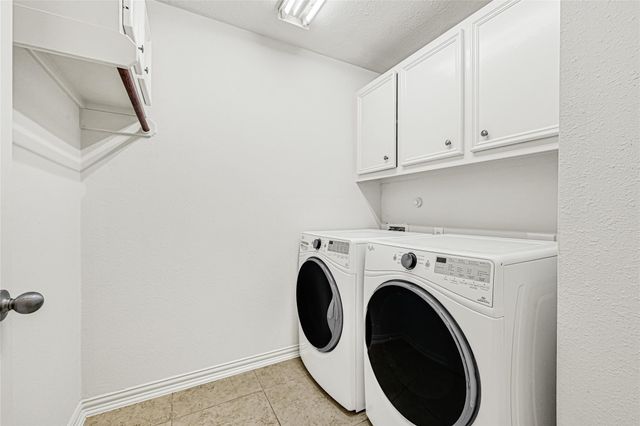 74 E Arbor Camp Circle, The Woodlands, TX 77389