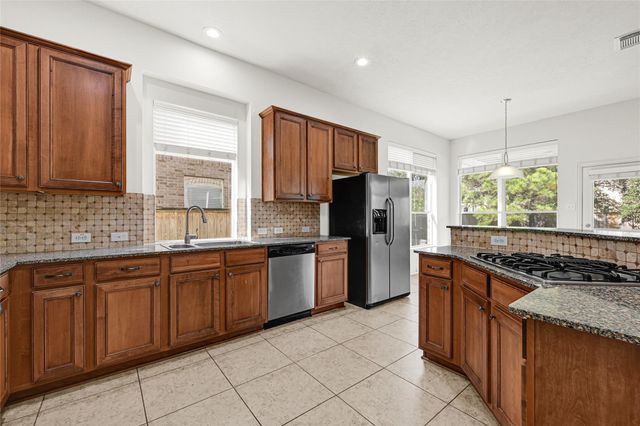 74 E Arbor Camp Circle, The Woodlands, TX 77389