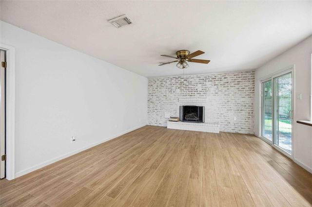 16202 Mill Point Drive, Houston, TX 77059