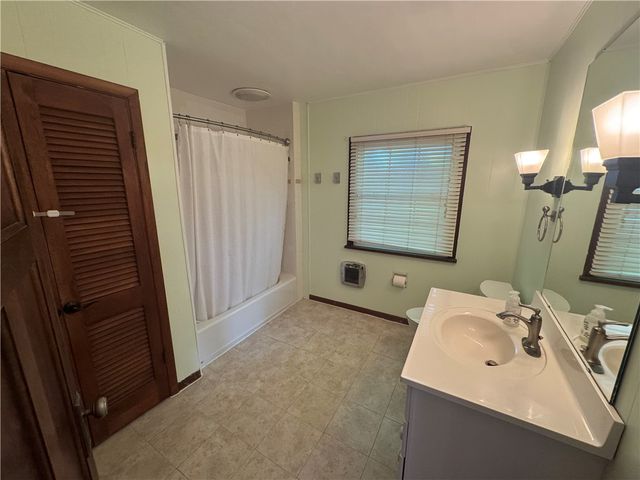 9 Dellwood Avenue, Oakwood, OH 45419