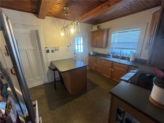 9 Dellwood Avenue, Oakwood, OH 45419