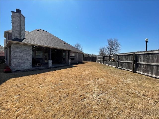 1404 Madison Avenue, Bentonville, AR 72713