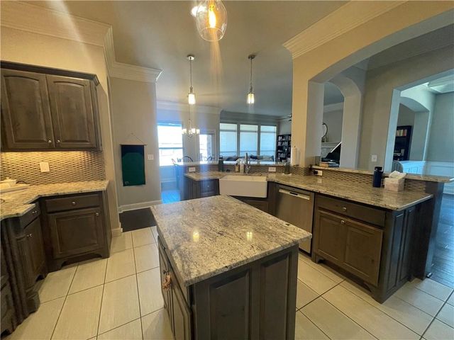 1404 Madison Avenue, Bentonville, AR 72713