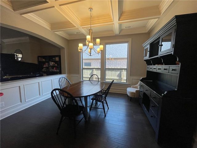 1404 Madison Avenue, Bentonville, AR 72713