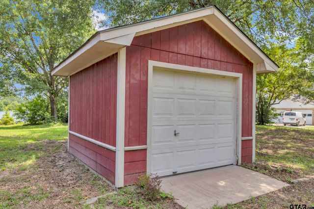12051 W Lake Dr, Murchison, TX 75778