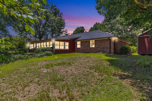 12051 W Lake Dr, Murchison, TX 75778