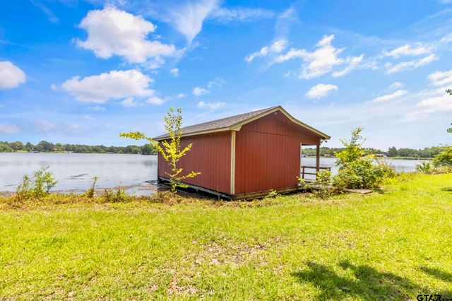 12051 W Lake Dr, Murchison, TX 75778