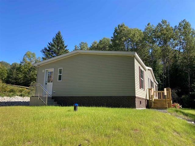 147 Stark Hill Road, Canaan, NH 03741
