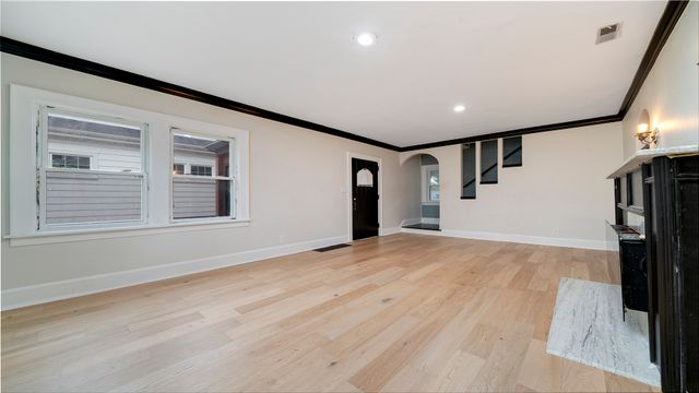 1611 Jackson Street, Rockford, IL 61107