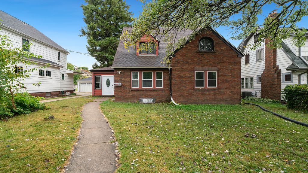 1611 Jackson Street, Rockford, IL 61107