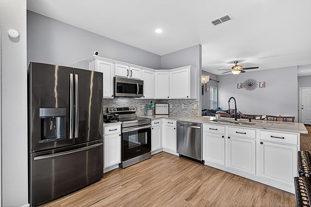 1125 Mission Creek, Longview, TX 75601