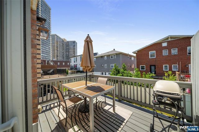 8 Marion Avenue, Cliffside Park, NJ 07010
