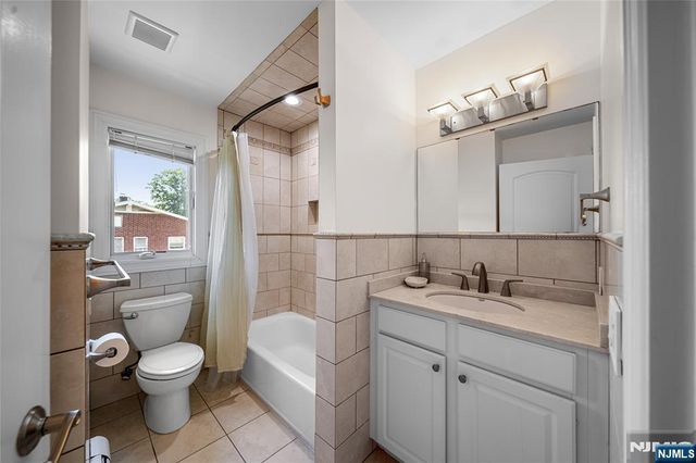8 Marion Avenue, Cliffside Park, NJ 07010