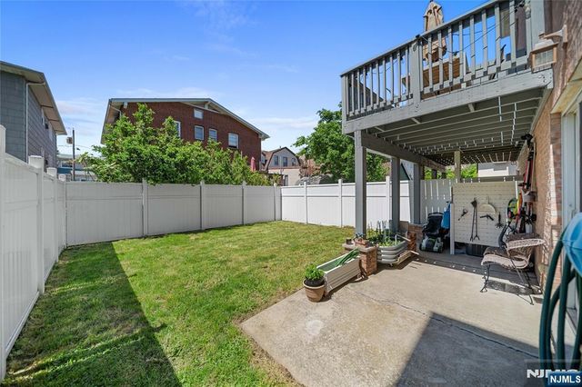 8 Marion Avenue, Cliffside Park, NJ 07010
